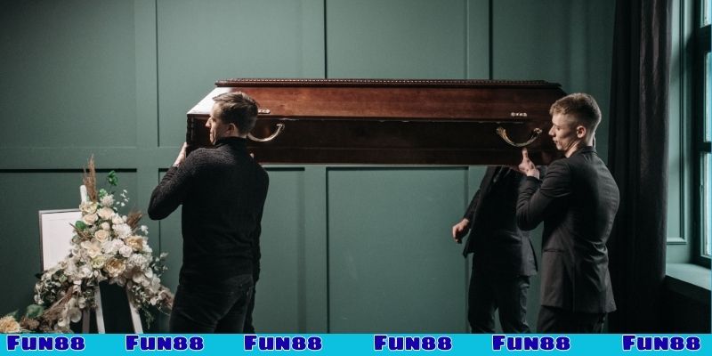 Hai quan tài chứa 2 xác chết là hên hay xui