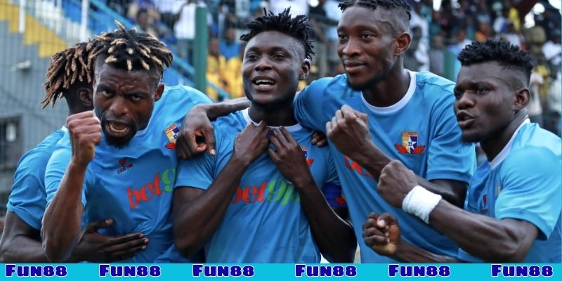 Phân tích phong độ của hai đội khi soi kèo